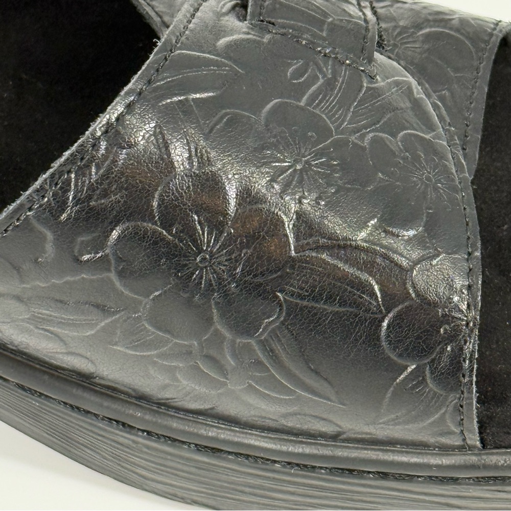 Alegria Leather Sandals Floral Embossed Adjustable Straps 40 Steampunk Goth - Picture 7 of 12